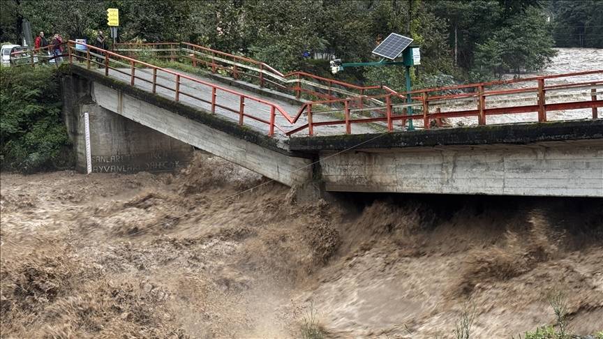 Meteoroloji uyardı: Rize’de sağanaklar sürüyor! İşte 5 günlük hava tahmini 1